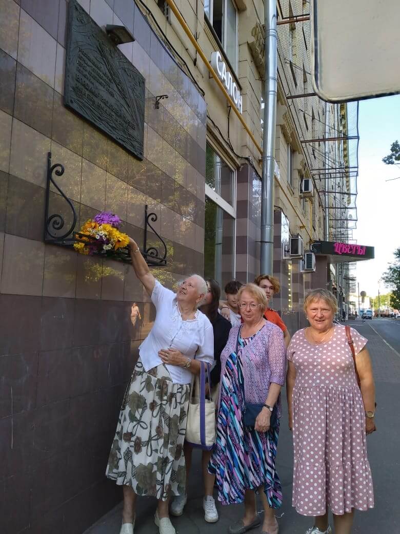 Мемориально-патронатная акция в Войковском районе по адресу: Ленинградское  шоссе, д.13 - Совет Ветеранов войны и труда